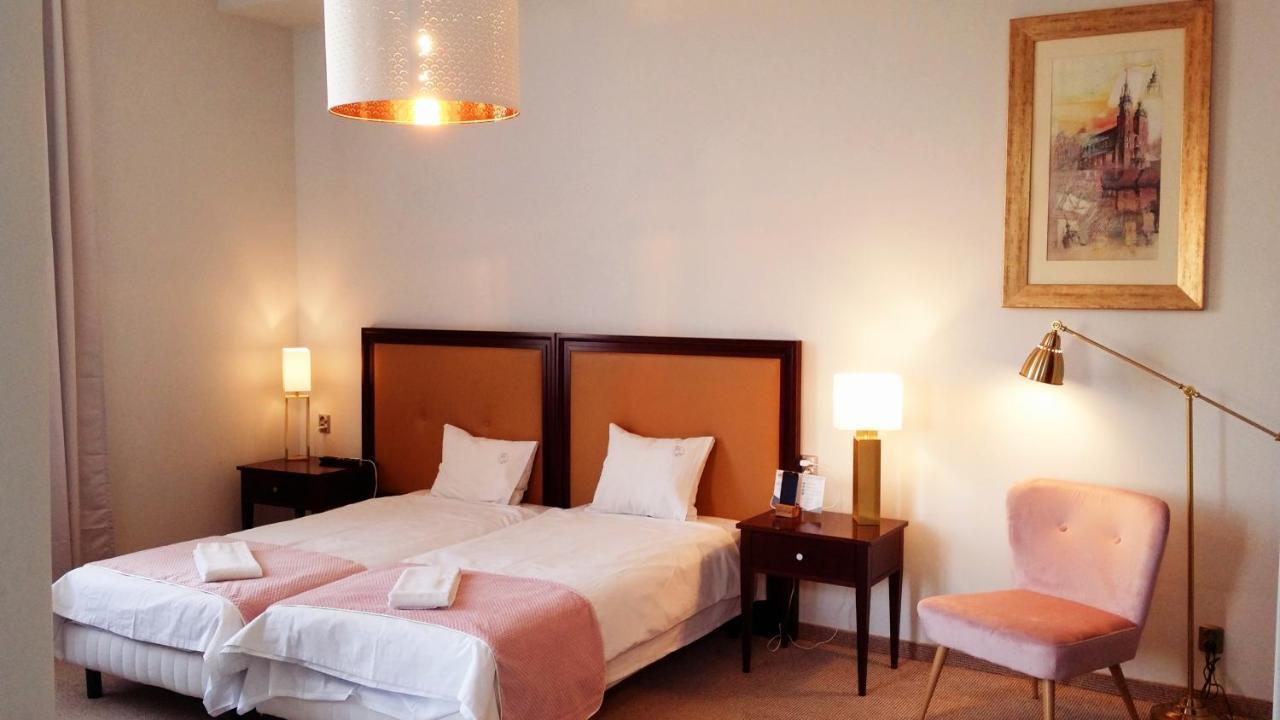Holiday Suites Cracow Krakau Exterior foto