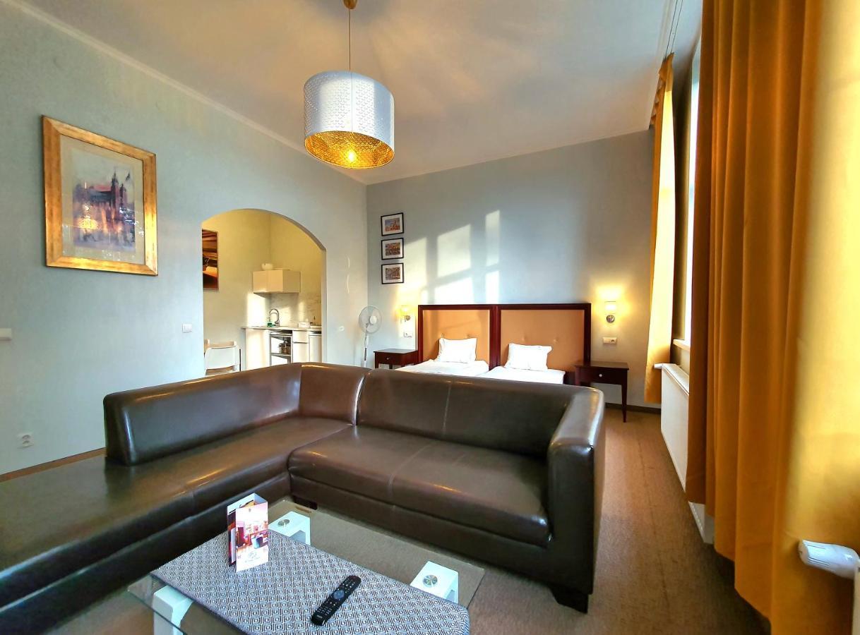 Holiday Suites Cracow Krakau Exterior foto